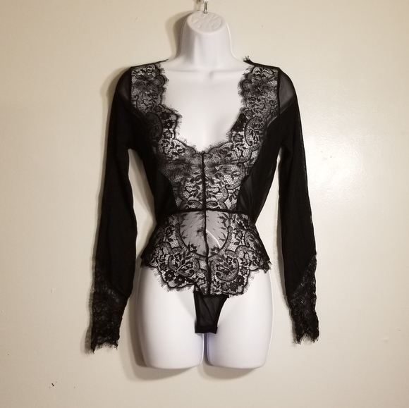 Windsor Tops - Windsor Lace Top